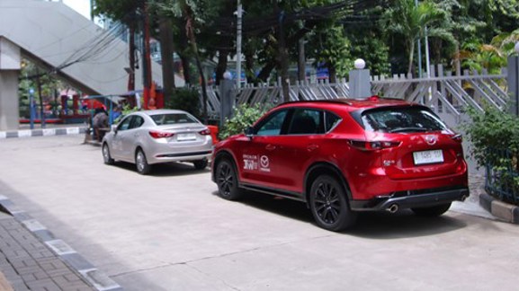 Mazda Indonesia Jalin Kolaborasi Dua Desainer Ternama Membangun Sinergi Industri Otomotif Dan Fashion Pada Ajang Jakarta Fashion Week 2023